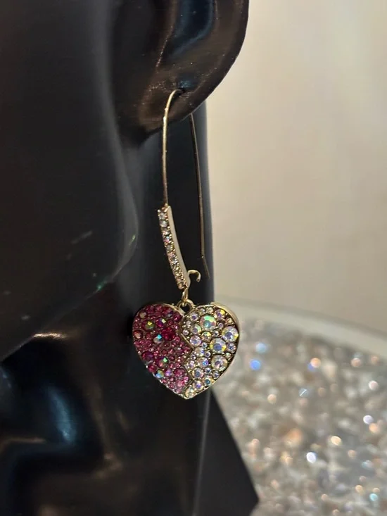✨Betsey Johnson Iridescent & Pink Crystal Heart Drop Earrings✨ - Picture 13 of 14